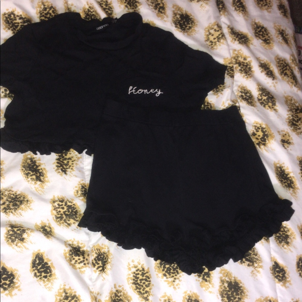 Black “honey” sleep set